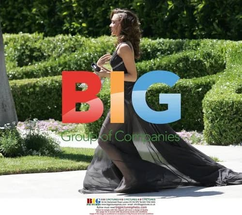 Jessica Alba Shooting Revlon Commercial