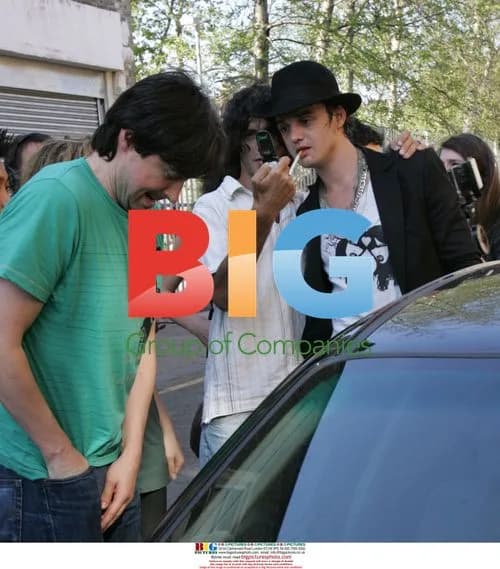 Pete Doherty and fans before Babyshambles gig