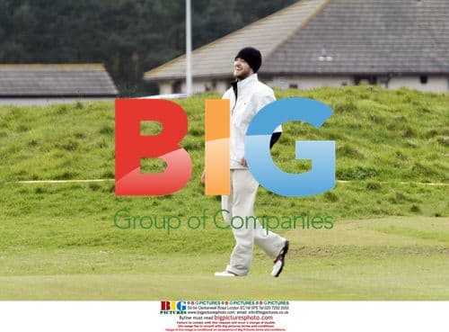 Justin Timberlake Golfs with Mom in St Andrews