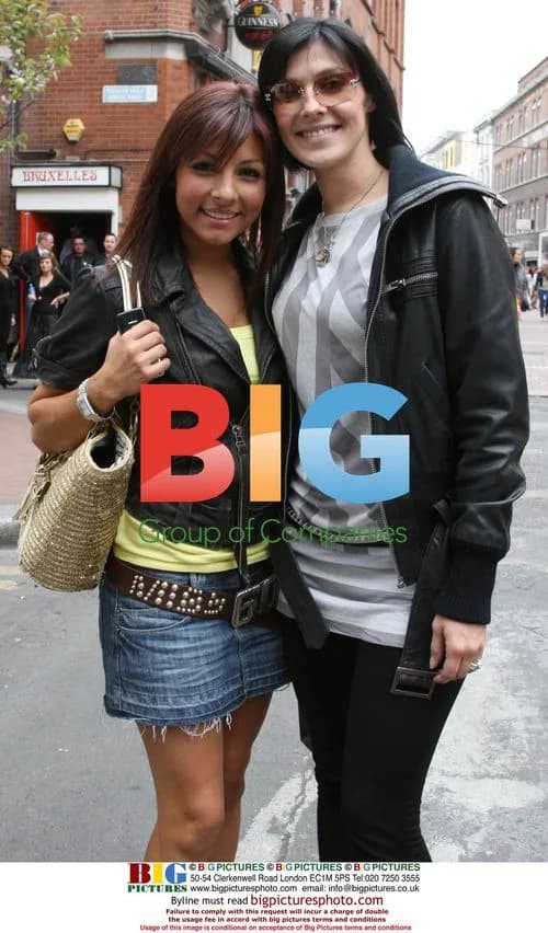 UK Soap Stars Drinking and Shopping in Dublin