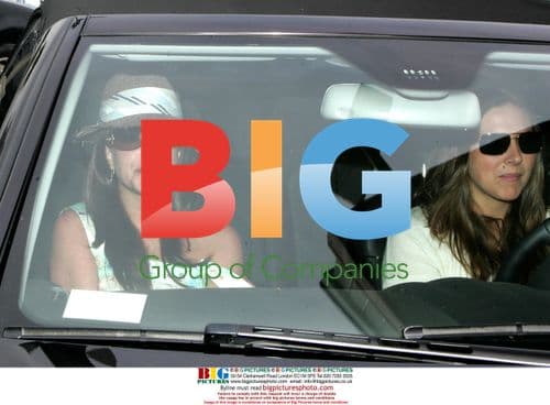 Britney Spears Gets Del Taco From Far Away