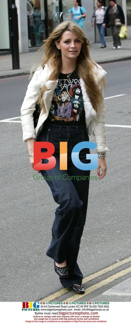 Mischa Barton Shopping in London