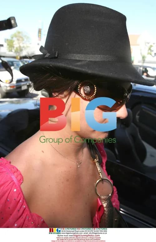 Britney Spears Visits Dance Studio Before Shopping