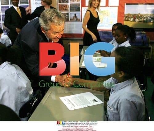 Bush Visits Harlem School