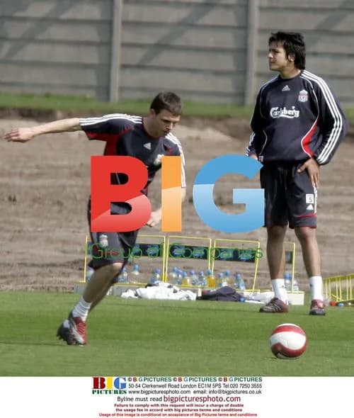 Liverpool\'s Daniel Agger Injured in Training