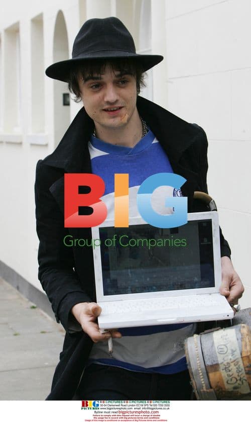 Rocker Pete Doherty Leaving Kate's House