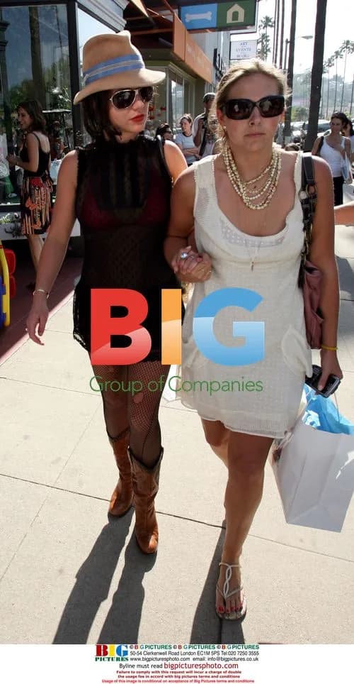 Britney Spears Shops for Baby Clothes