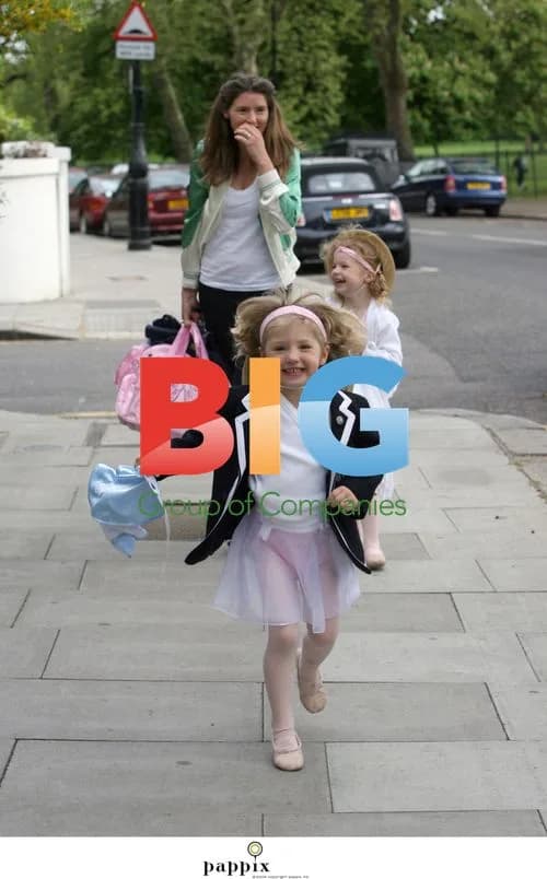 Jools Oliver Takes Daughters to Dance Class