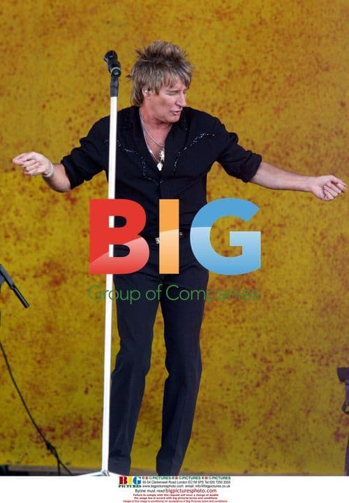 Rod Stewart Performs at New Orleans Jazz Festival