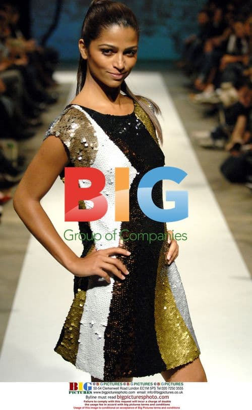 Camila Alves Walks Bob Store Fashion Show