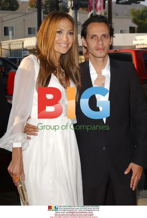 Jennifer Lopez and Marc Anthony at 'El Cantante' Premiere