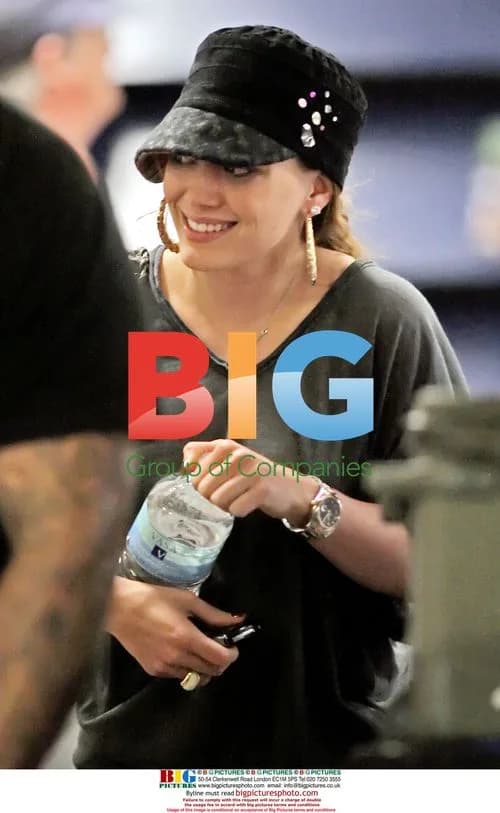 Hilary Duff Arrives in Edmonton for Concert