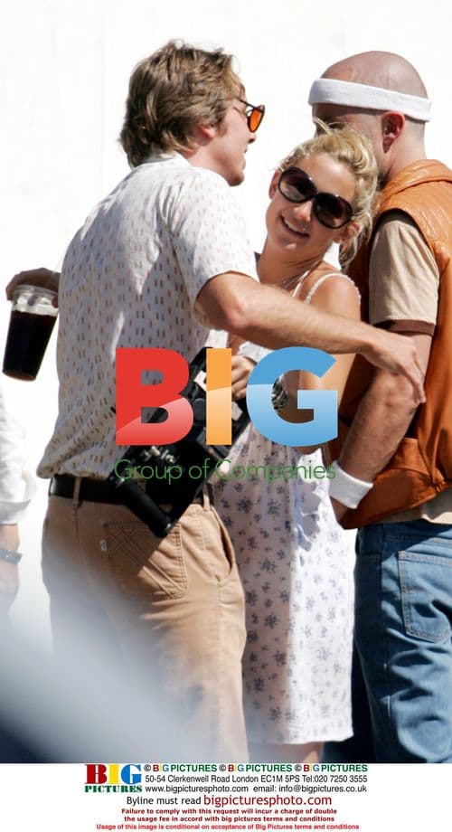 Kate Hudson directs Glamour Reel Moments film