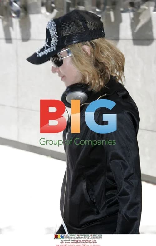 Madonna leaving gym, Upper West Side