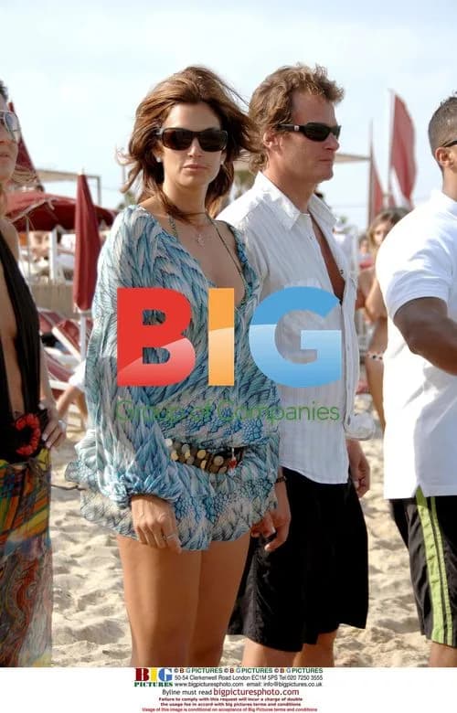 Cindy Crawford Relaxes in Saint-Tropez