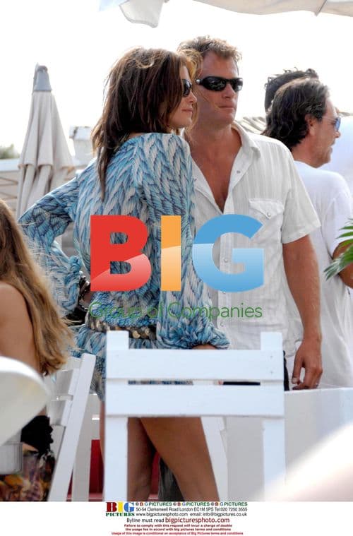 Cindy Crawford enjoys beach day in Saint-Tropez