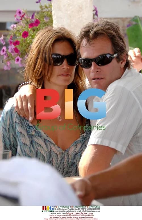Cindy Crawford Enjoys Afternoon in Saint-Tropez