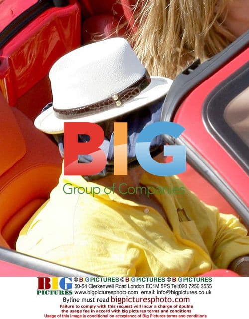 Rod Stewart and Penny Lancaster on French Riviera