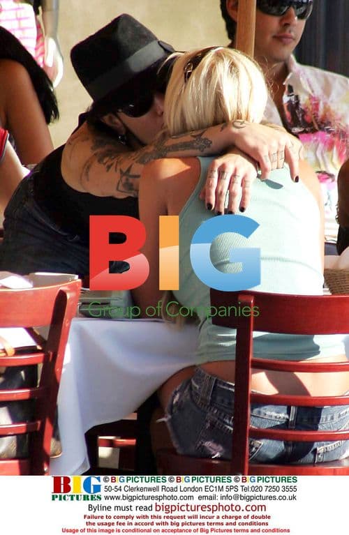 Dave Navarro Kissing New Girlfriend