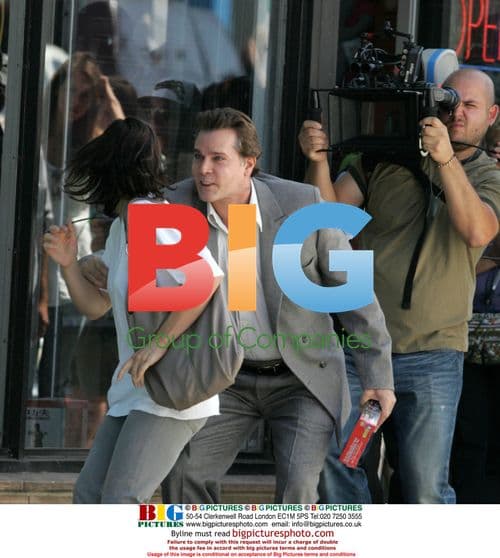 Jessica Biel and Ray Liotta on 'Powder Blue' Set