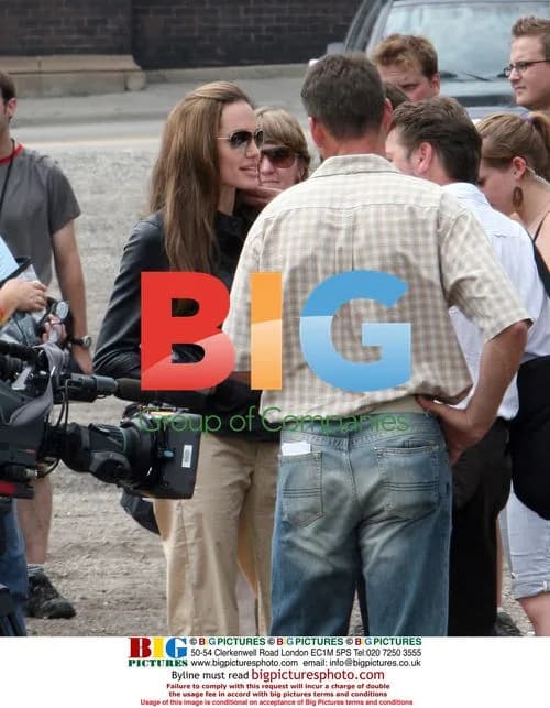 Angelina Jolie on 'Wanted' set in Chicago