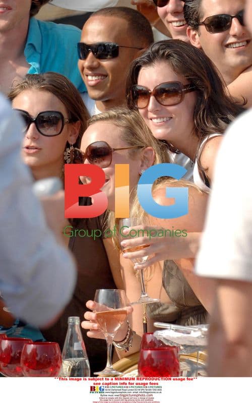 Lewis Hamilton Spotted on Vacation in France