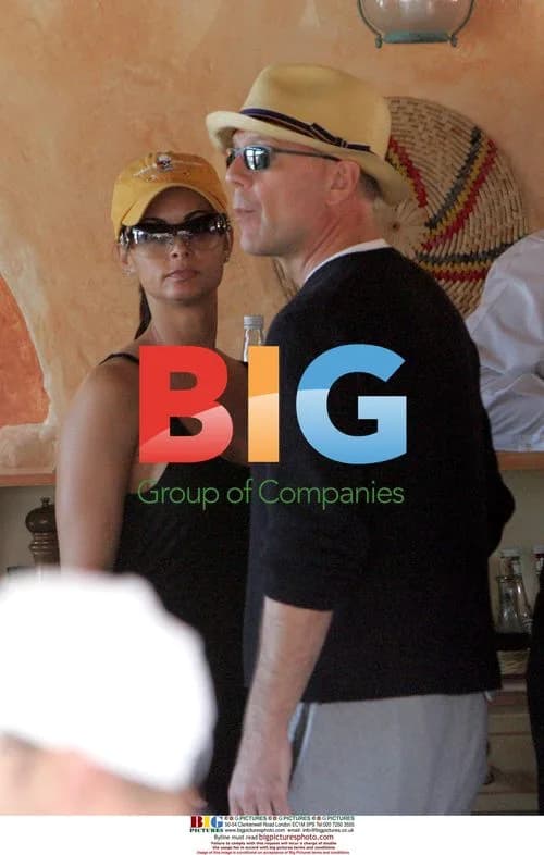 Bruce Willis & Tamara Feldman on holiday in Italy