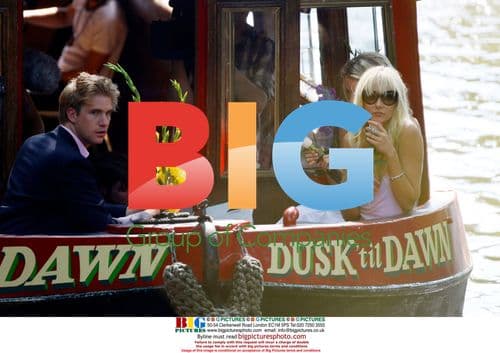 Kimberly Stewart Sightseeing in London