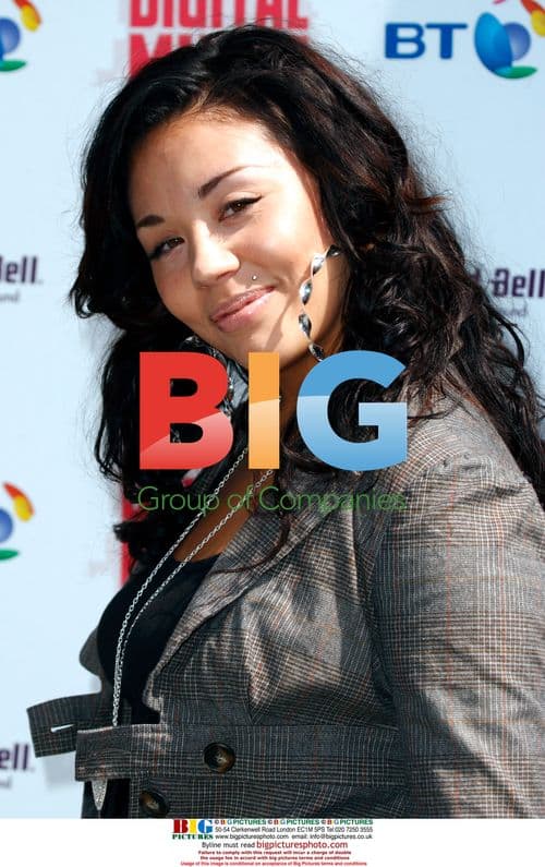 Mutya Buena performs with unsigned bands