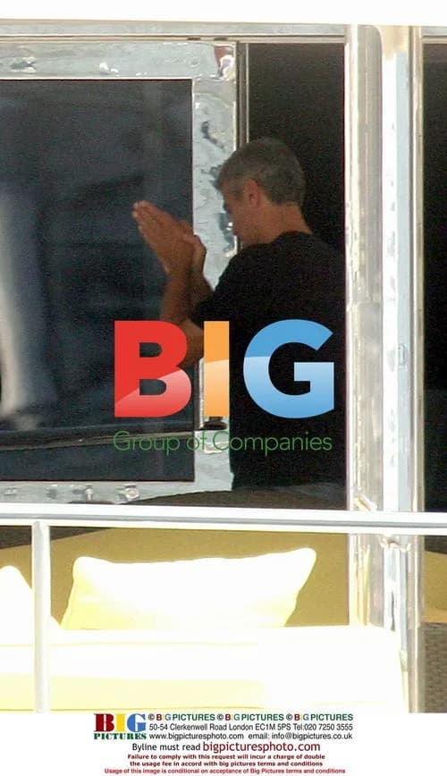 George Clooney enjoys holiday on yacht