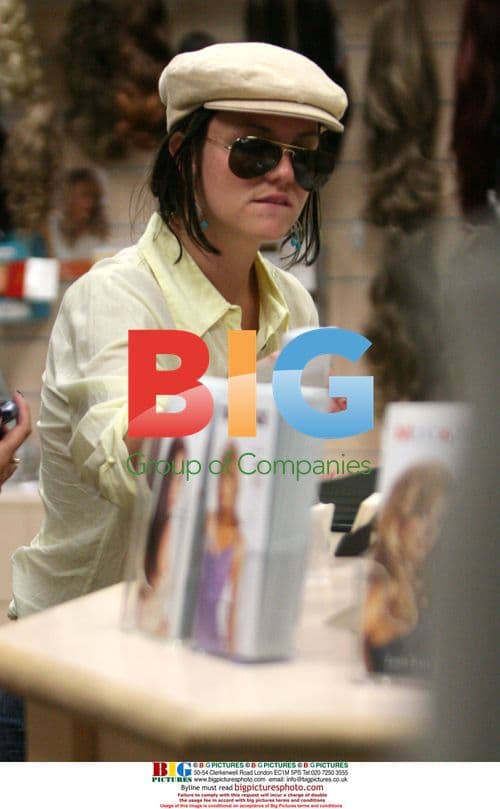 Britney Spears out with cousin in Malibu