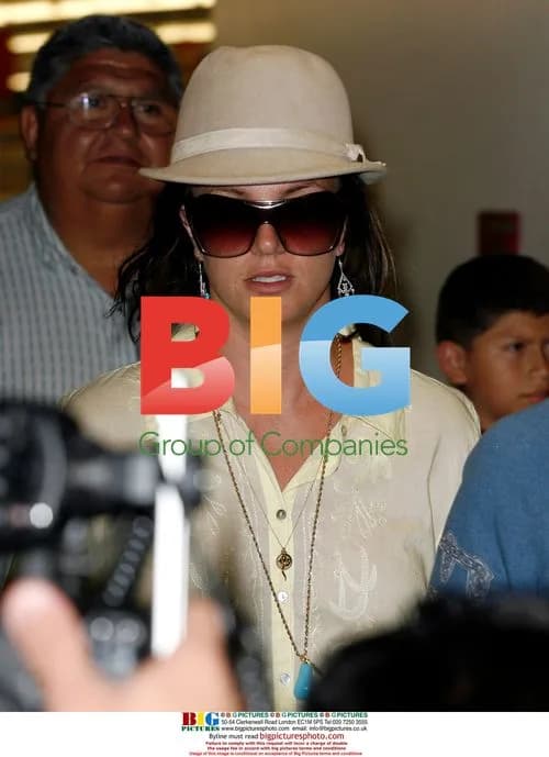Britney Spears Late Night Supermarket Shop