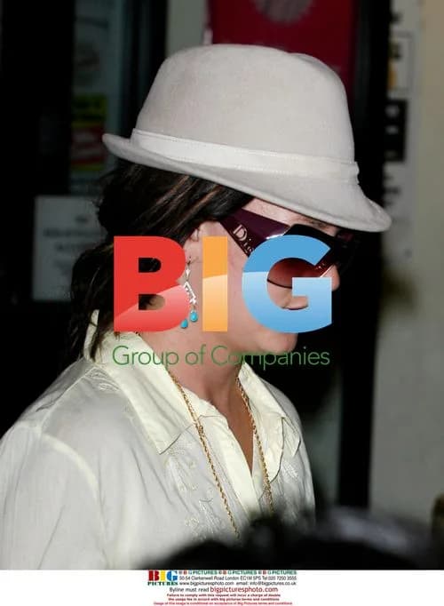 Britney Spears Late Night Supermarket Run