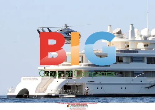 Abramovich and Girlfriend on Yacht