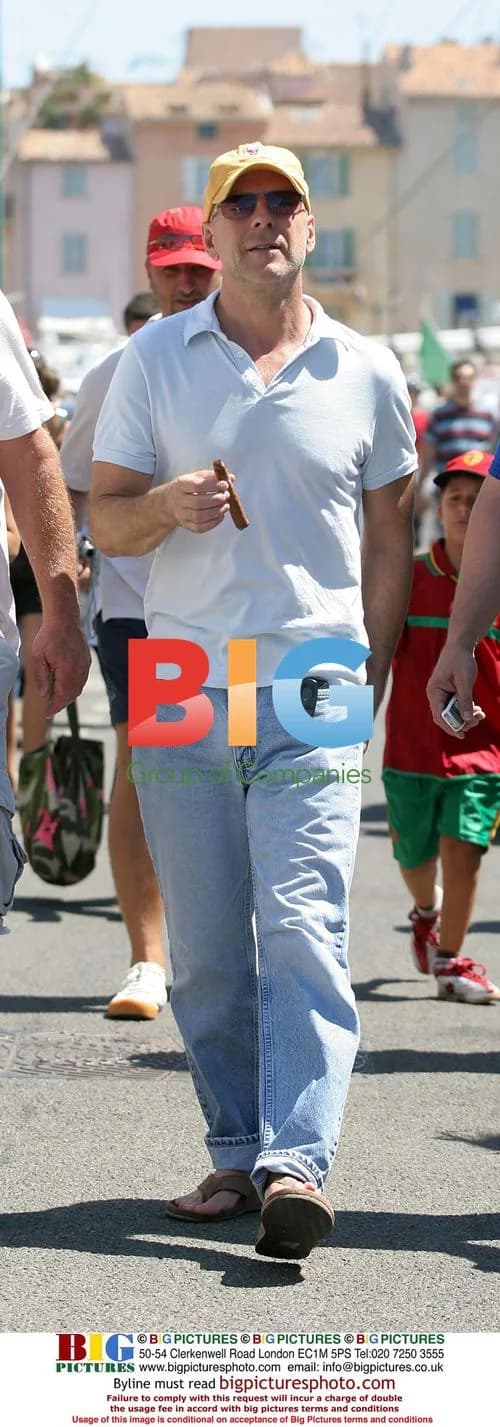 Bruce Willis with friends in Saint-Tropez