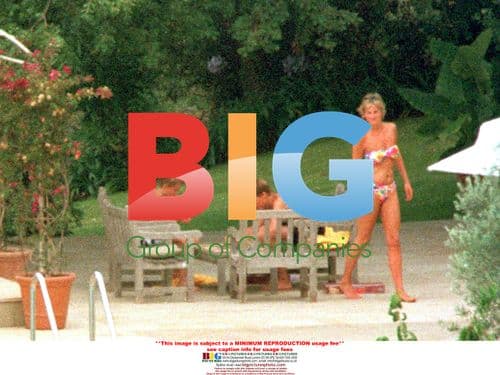 Lady Diana, Sarah Ferguson & children on holiday in France