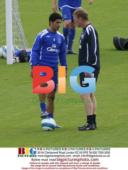 Arteta and Moyes During Everton Training