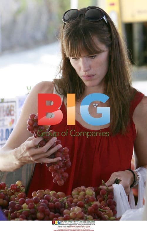 Jennifer Garner at Brentwood Markets