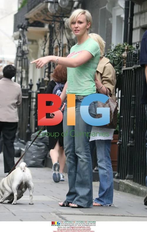 Chanelle Hayes Shopping in London