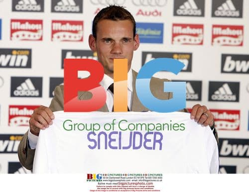 New Real Madrid Player Wesley Sneijder Presentation