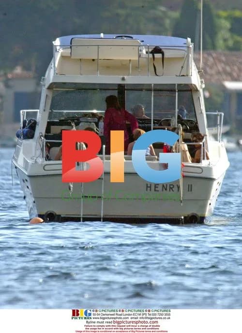 Liam Gallagher and Nicole Appleton on vacation