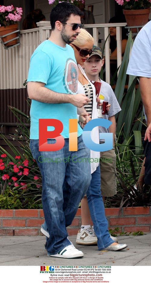 Pregnant Christina Aguilera Melrose Outing