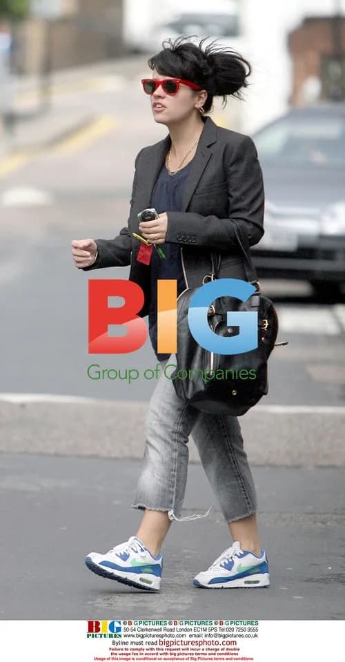 Lily Allen Leaves Home for Shopping Trip