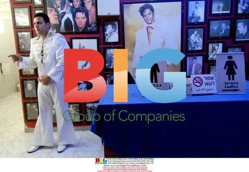 Israeli Elvis Impersonator Prepares to Perform