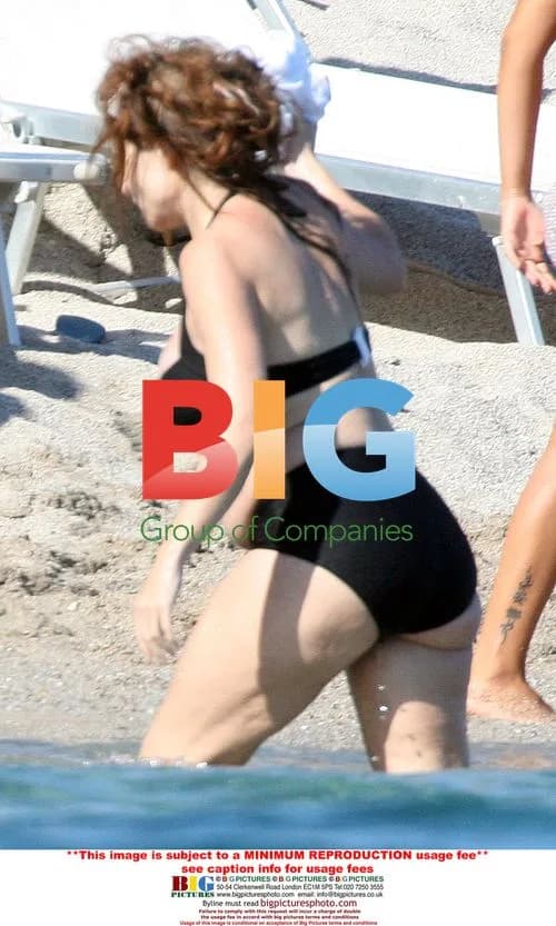 Bonham-Carter and Burton Swim in Italy
