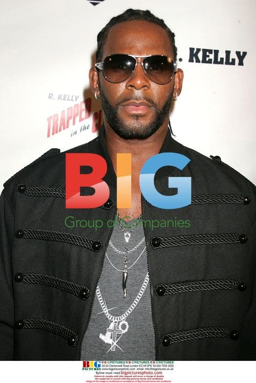 R. KELLY at 'Trapped in the Closet' Premiere