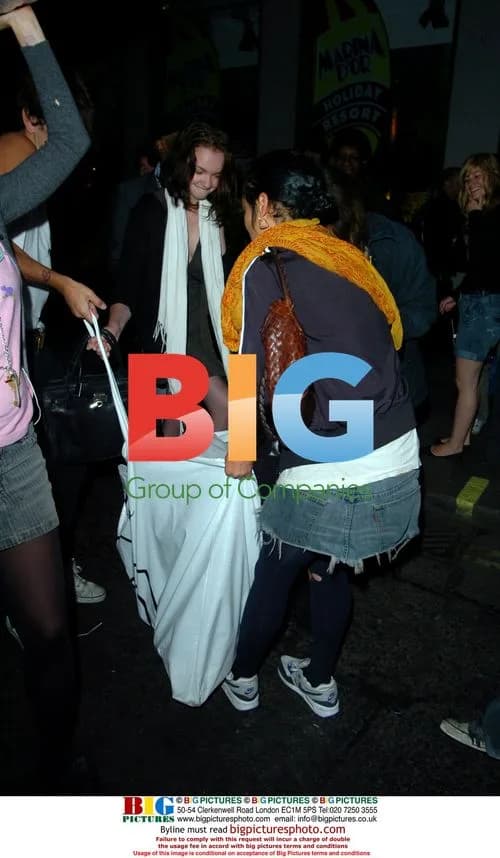 Lily Allen Hiding in Bag