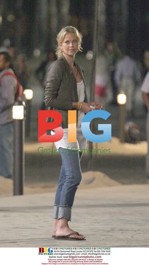 Charlize Theron and Jason Bateman Filming "Hancock"