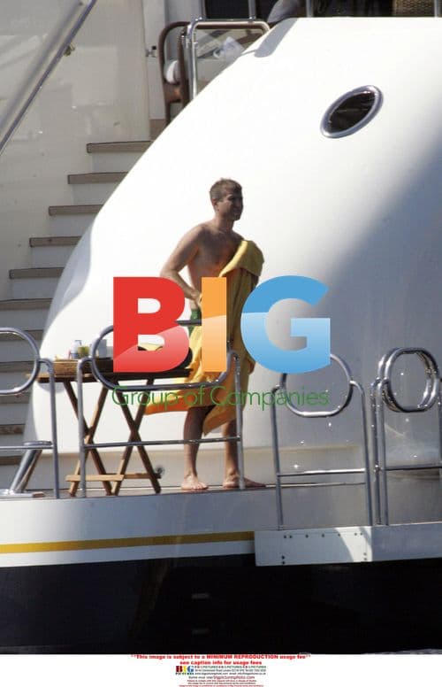 Roman Abramovich and Daria Zhukova on Yacht in Sardinia