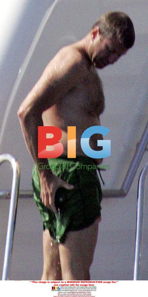 Roman Abramovich with girlfriend in Sardinia